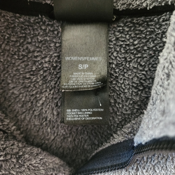 The North Face Silver Gray Fleece Full Zip Sweatshirt - Picture 5 of 6